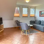 Gruppenhaus Wiesengefluester - Familienfreundlich, Strandnah Und Mit Garten * Röbel