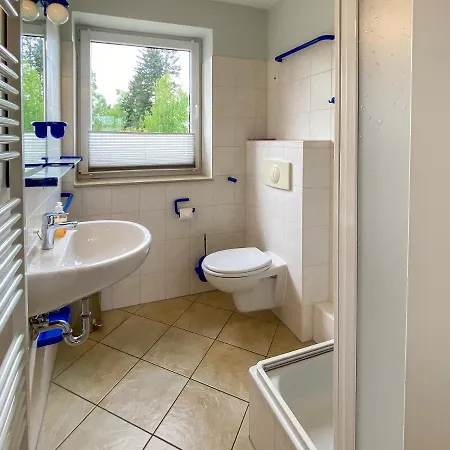 Gruppenhaus Wiesengefluester - Familienfreundlich, Strandnah Und Mit Garten Röbel