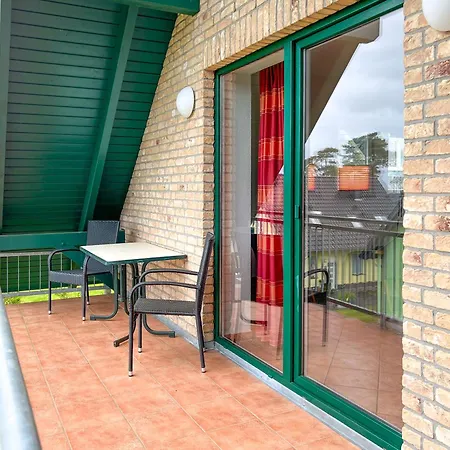 Gruppenhaus Wiesengefluester - Familienfreundlich, Strandnah Und Mit Garten Hébergement de vacances Röbel